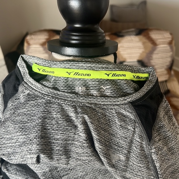 Mizuno Long Sleeve Tee - Picture 8 of 10